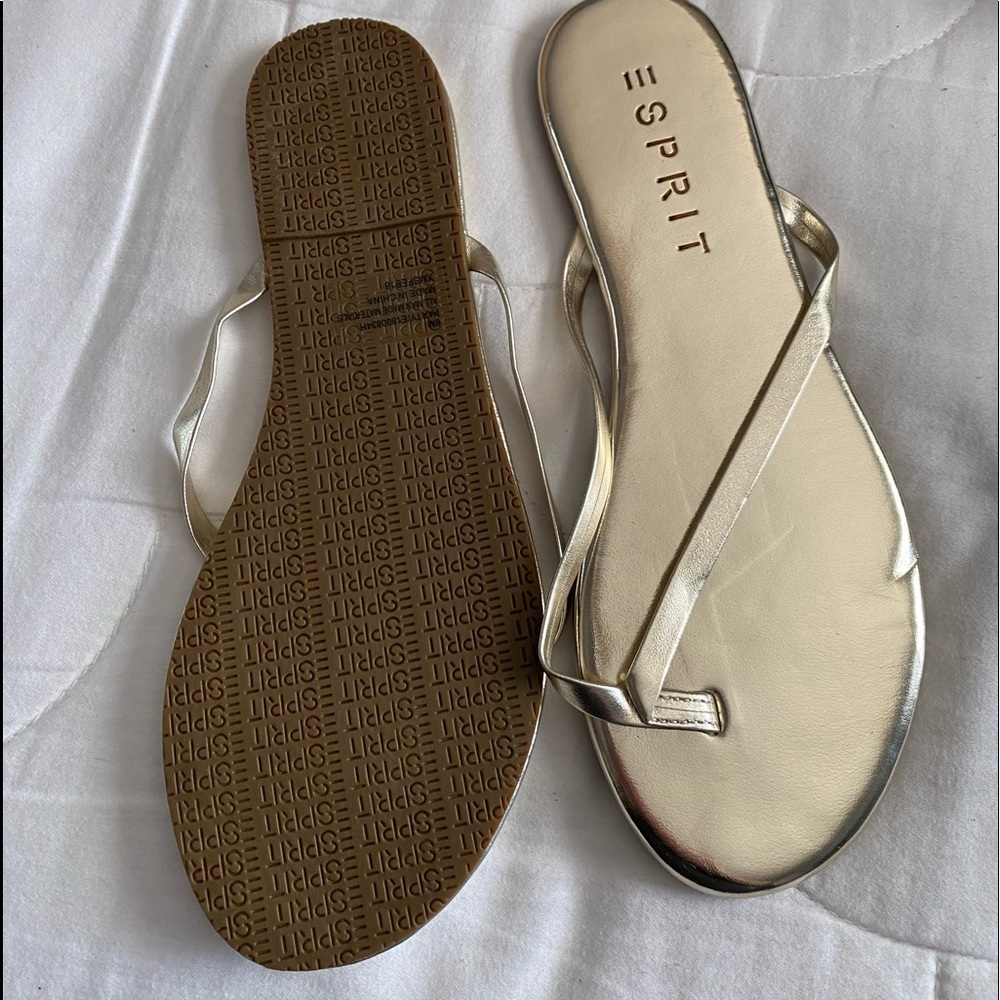 Esprit Gold Flat Flip Flops